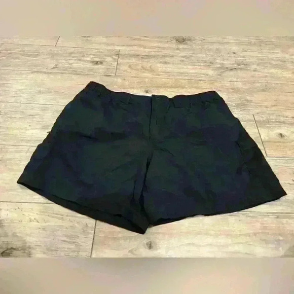Columbia Pants - Columbia Black Athletic Large Women’s Shorts 100% Nylon